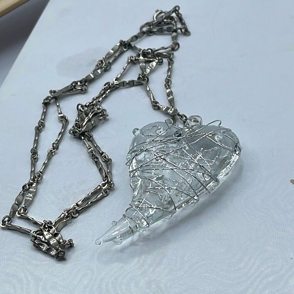 Stylized wire wrapped heart glass pendant vintage chain with spring clasp.